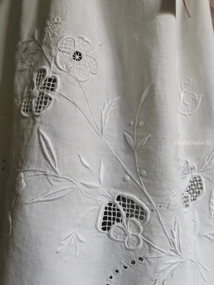 Mezzo grembiule in lino ricamato con monogramma e fascia rosa (Ref. 172) grembiule donna in tessuto antico