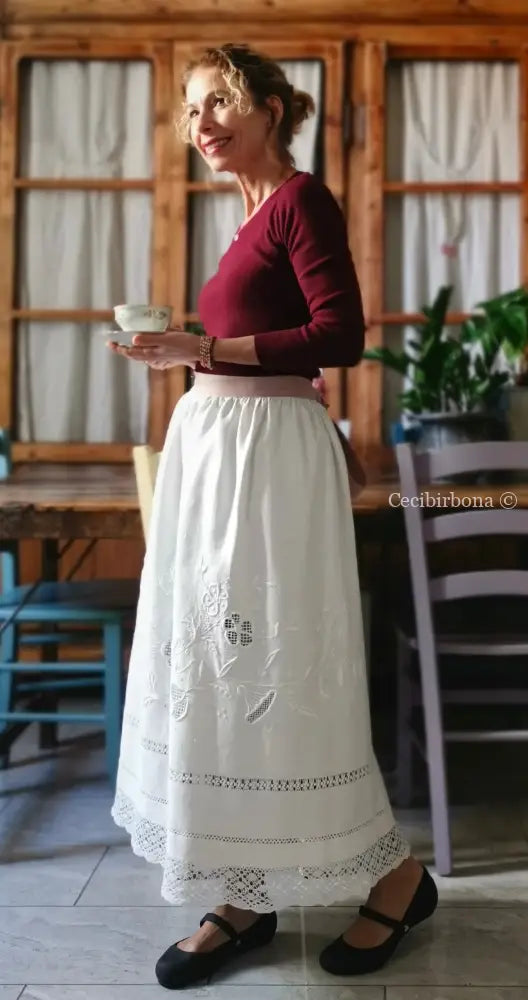 Mezzo grembiule in lino ricamato con monogramma e fascia rosa (Ref. 172) grembiule donna in tessuto antico