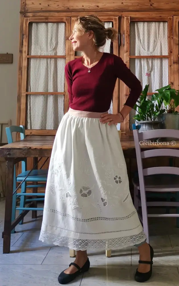 Mezzo grembiule in lino ricamato con monogramma e fascia rosa (Ref. 172) grembiule donna in tessuto antico