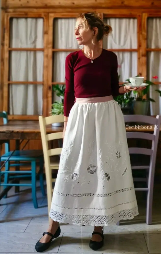 Mezzo grembiule in lino ricamato con monogramma e fascia rosa (Ref. 172) grembiule donna in tessuto antico