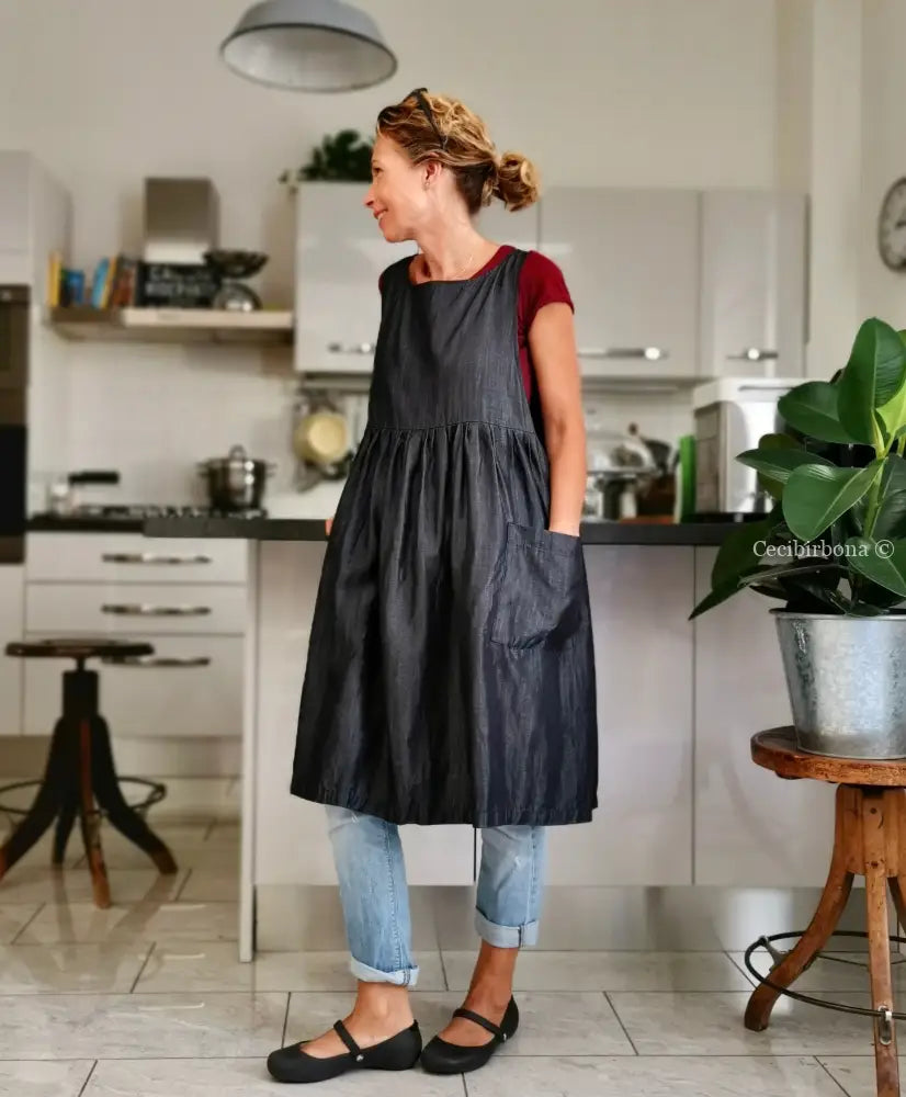 Reserved for Yeni Oh IN PREORDINE Il grembiule da cucina in chambray blu scuro grembiule donna tessuti moderni