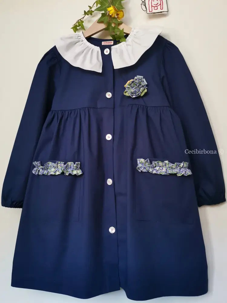 Riservato il grembiulino blu con fiore e rouches e colletto pierrot per scuola primaria grembiule scuola bimba