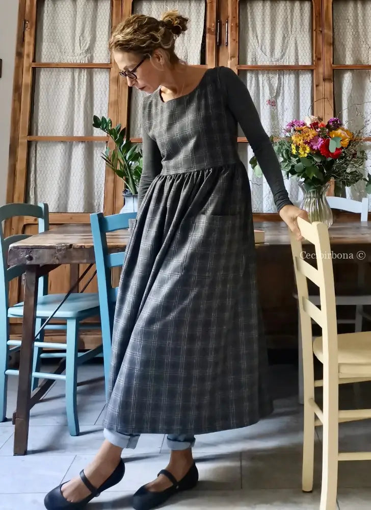 Riservato per Carla Grembiule per donna in tartan nero e grigio (Ref. 62) grembiule donna tessuti moderni