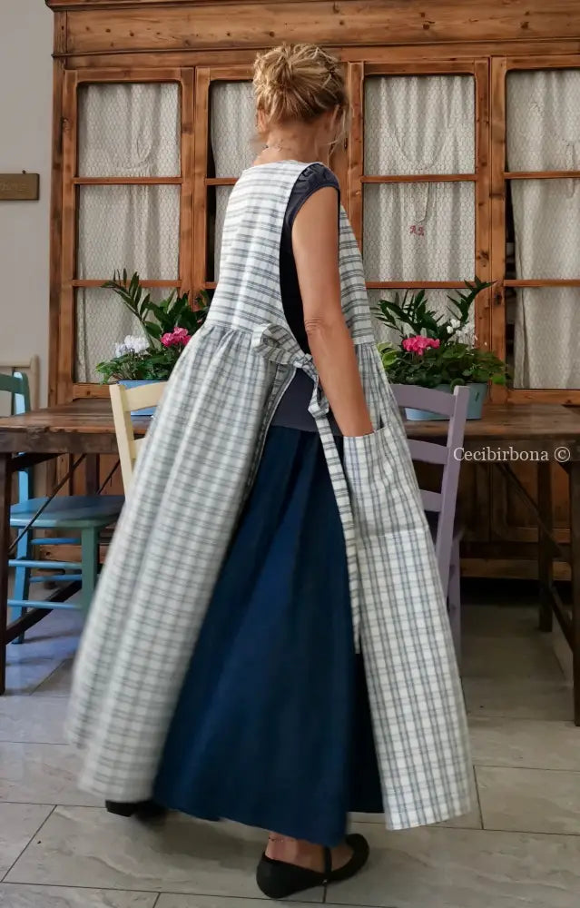 Riservato per HEATHER Grembiule in cotone tartan celeste e panna (Ref. 311) grembiule donna tessuti moderni