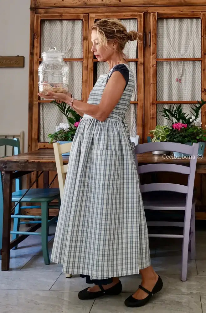 Riservato per HEATHER Grembiule in cotone tartan celeste e panna (Ref. 311) grembiule donna tessuti moderni