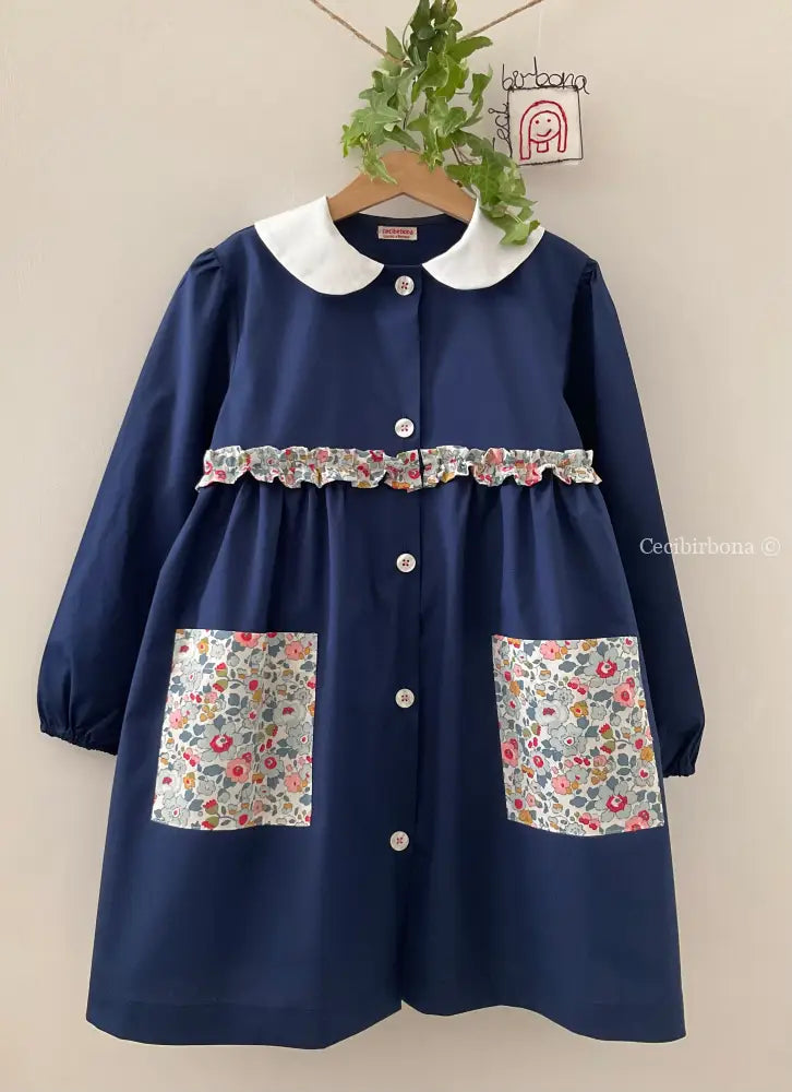 Riservato per Matilde Il grembiulino blu con i fiori celesti grembiule scuola bimba