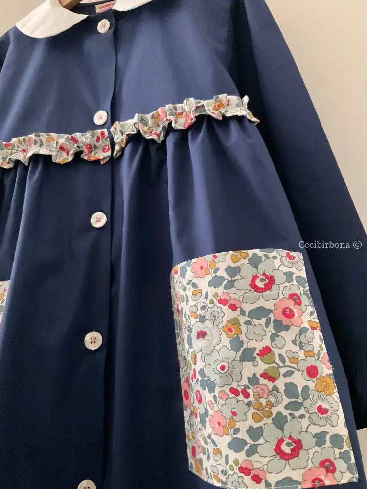 Riservato per Matilde Il grembiulino blu con i fiori celesti grembiule scuola bimba