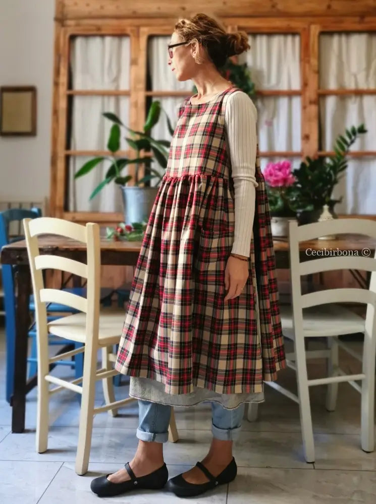 Riservato per Melanie Grembiule per donna in tartan nero e rosso grembiule donna tessuti moderni