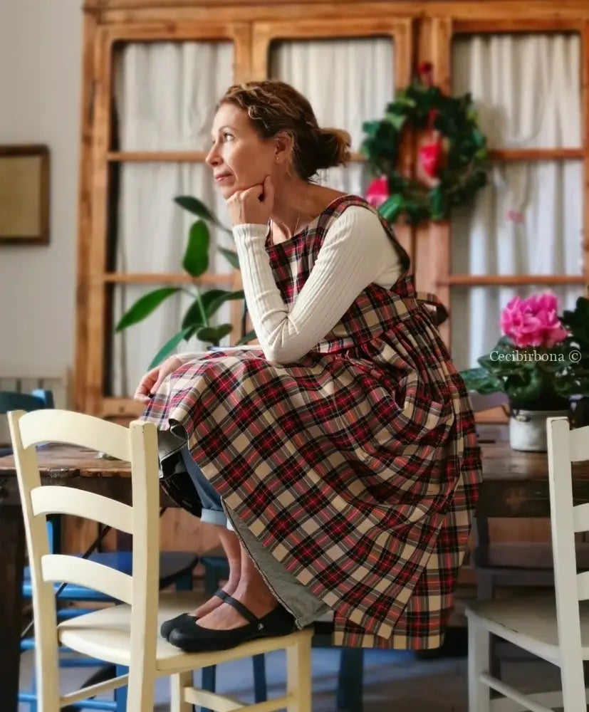 Riservato per Melanie Grembiule per donna in tartan nero e rosso grembiule donna tessuti moderni