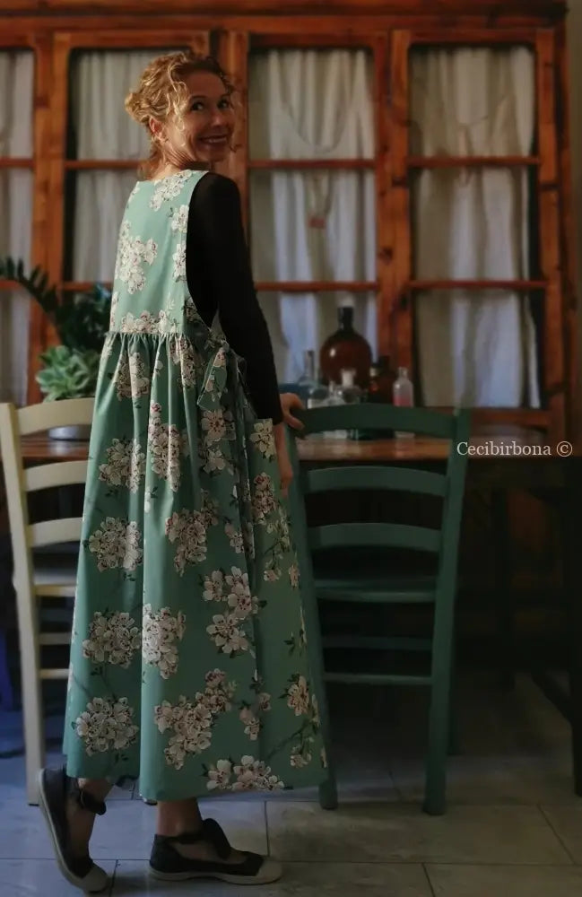 Riservato per Melody Disponibile in preordine Grembiule con i fiori di pesco (Ref. 85) grembiule donna tessuti moderni