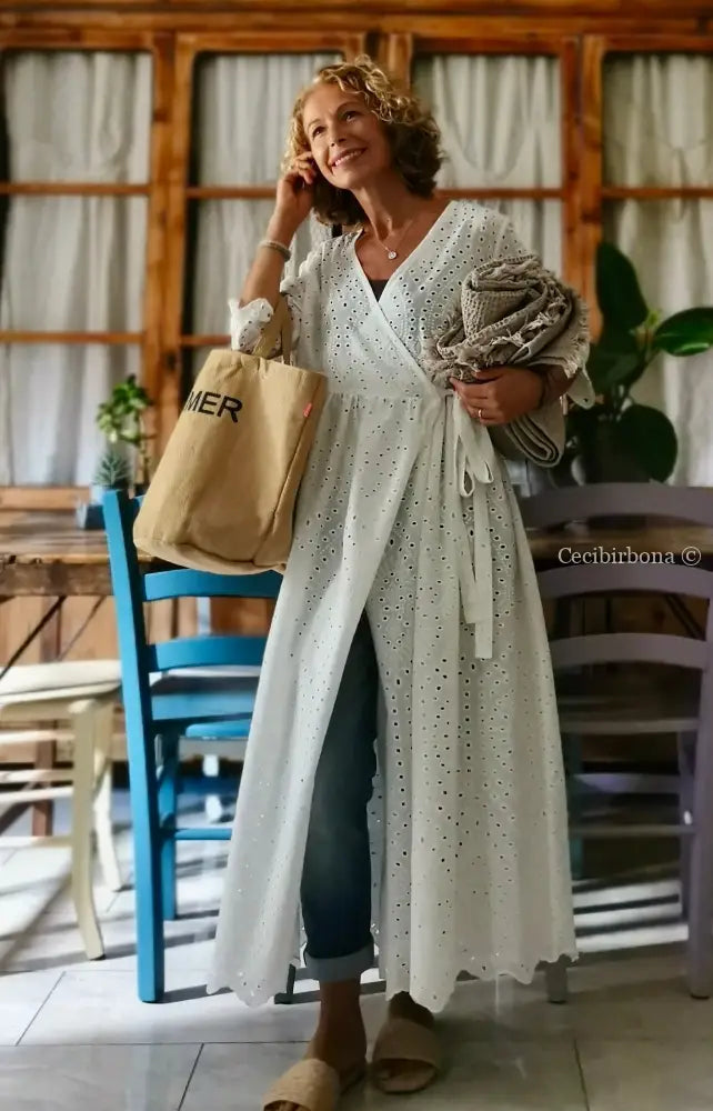 Riservato per Michela Abito incrociato in sangallo di cotone con maniche abito donna