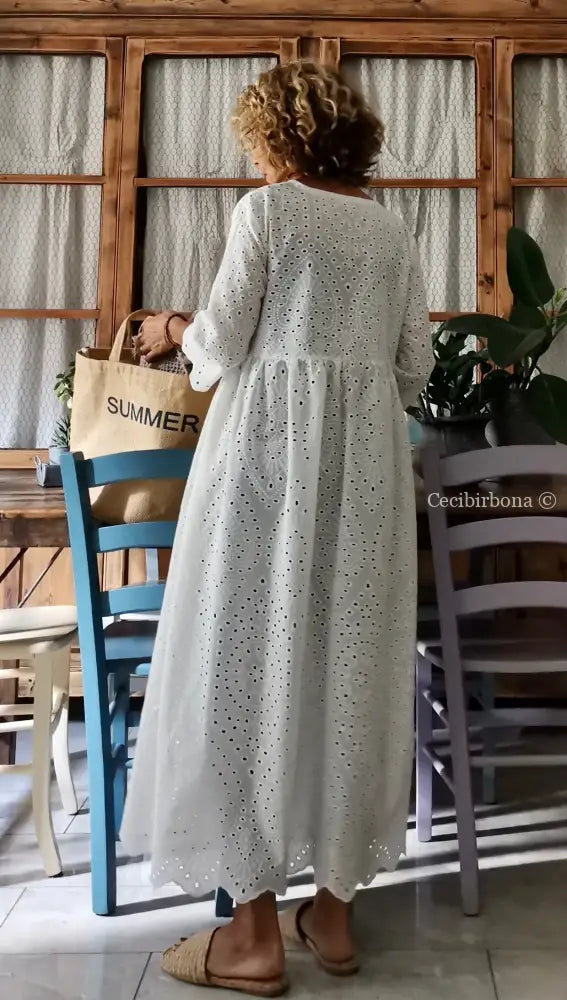 Riservato per Michela Abito incrociato in sangallo di cotone con maniche abito donna