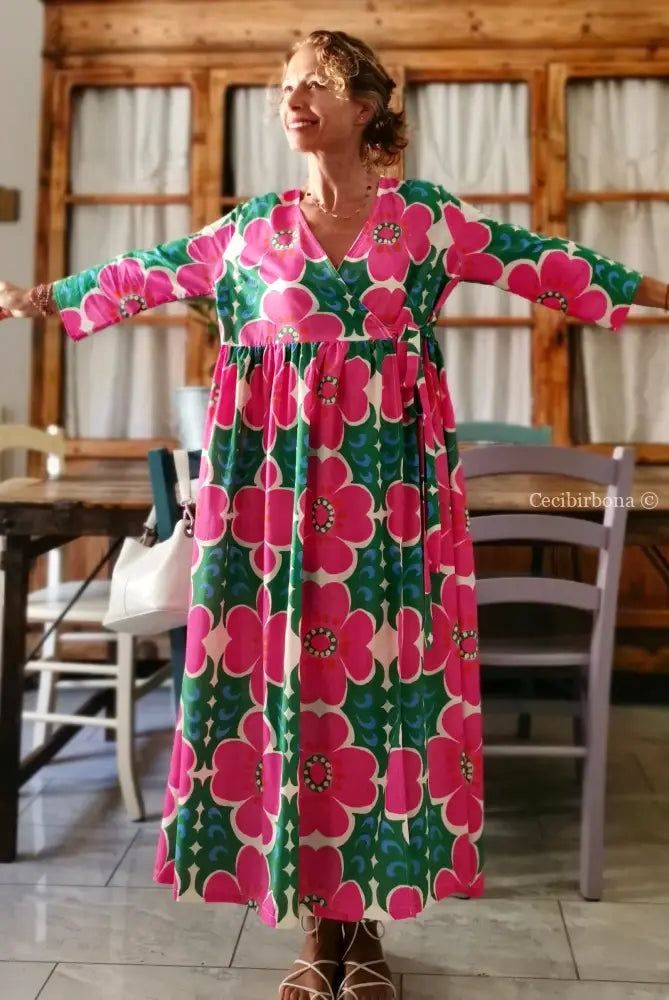 Riservato per Sandra Disponibile in preordine Abito lungo incrociato a fiori abito donna