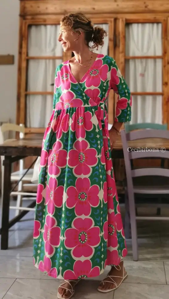 Riservato per Sandra Disponibile in preordine Abito lungo incrociato a fiori abito donna