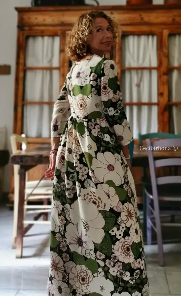 Riservato per Sandra Disponibile in preordine Abito lungo incrociato a fiori abito donna