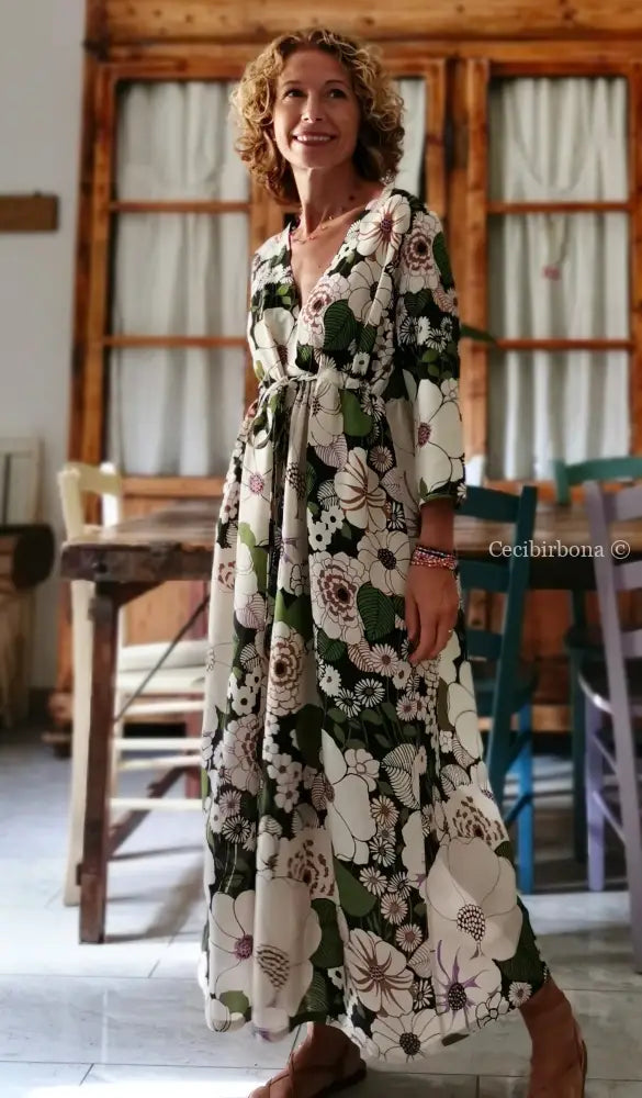 Riservato per Stefania DISPONIBILE IN PREORDINE Abito con maniche in tessuto a fiori