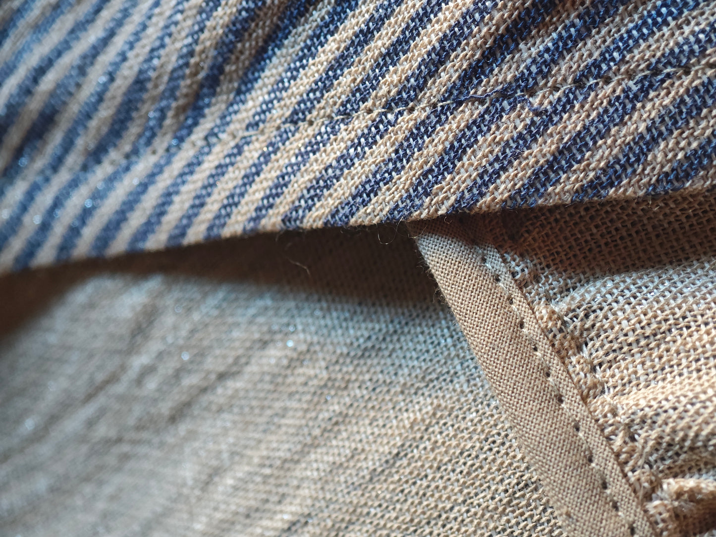 Abito spolverino in lino rigato celeste ed écru con Lurex (Ref. 503)