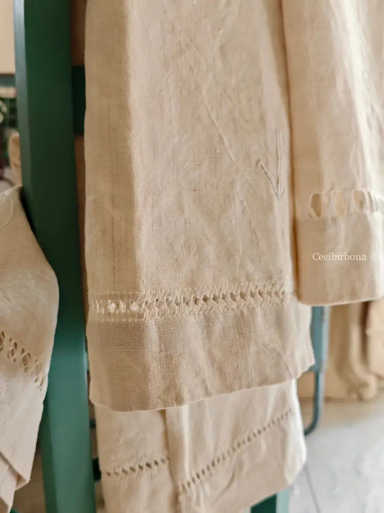 Set di asciugamani antichi in lino con sfilatura e monogramma biancheria antica per la casa