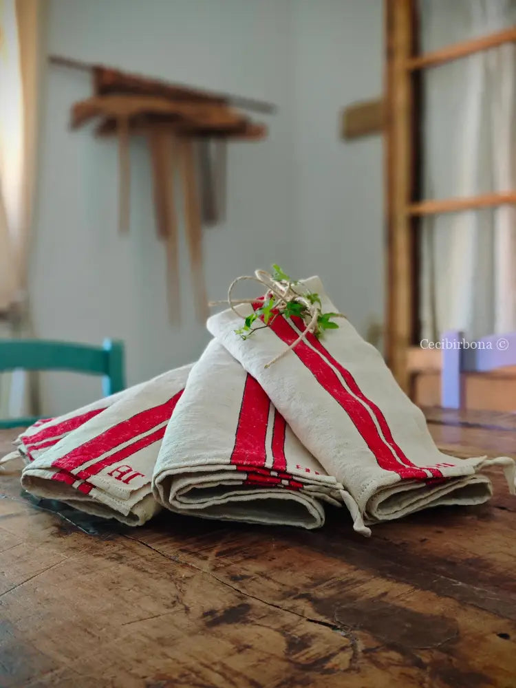 Set di cinque canovacci in canapa biancheria antica per la casa