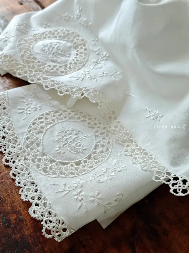 Teli in lino ricamato a chiacchierino Ricamo fiori Telo in lino