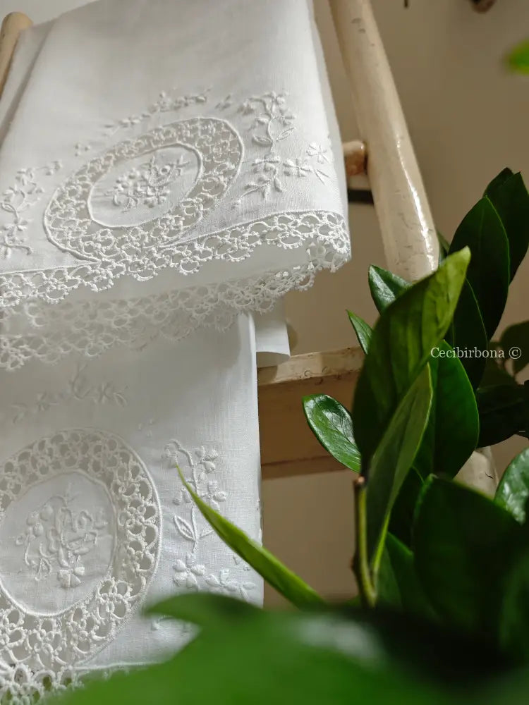 Teli in lino ricamato a chiacchierino Ricamo fiori Telo in lino