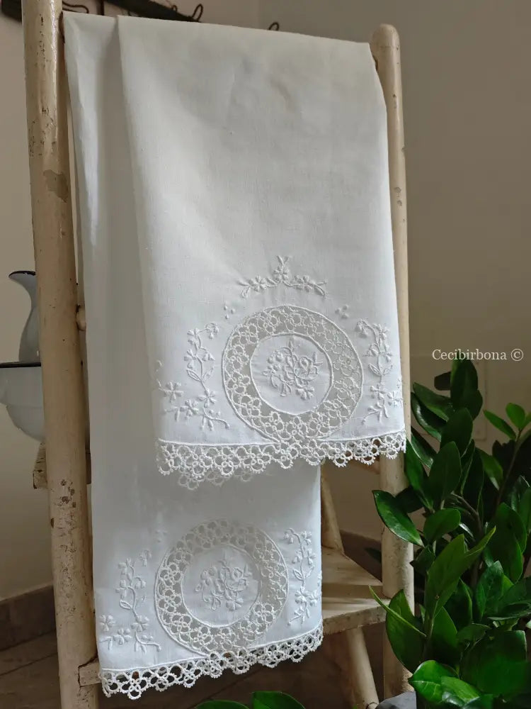 Teli in lino ricamato a chiacchierino Ricamo fiori Telo in lino