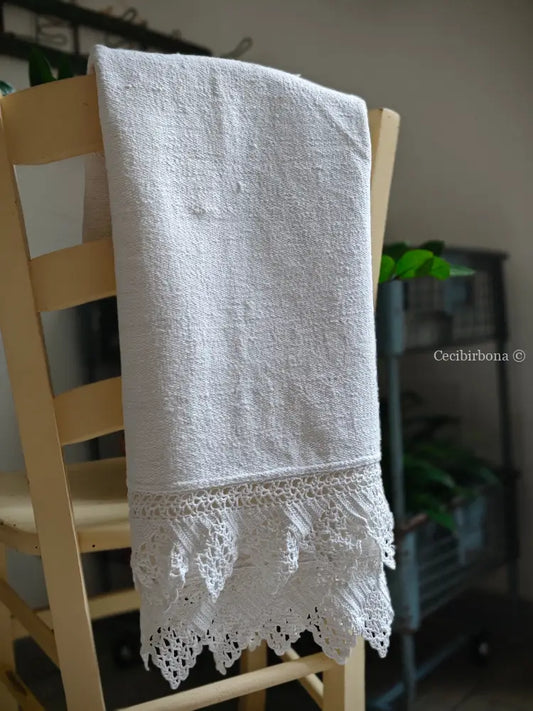 Telo antico in cotone con balze uncinetto biancheria antica per la casa