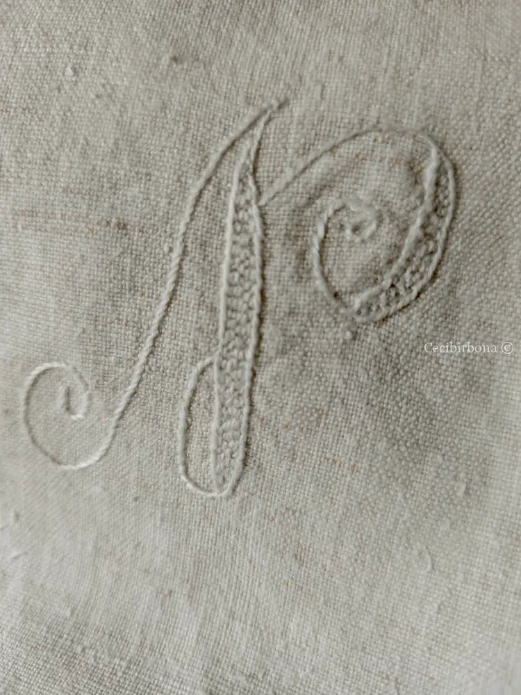 Telo con bordi all’uncinetto e iniziali LN accessori cucina