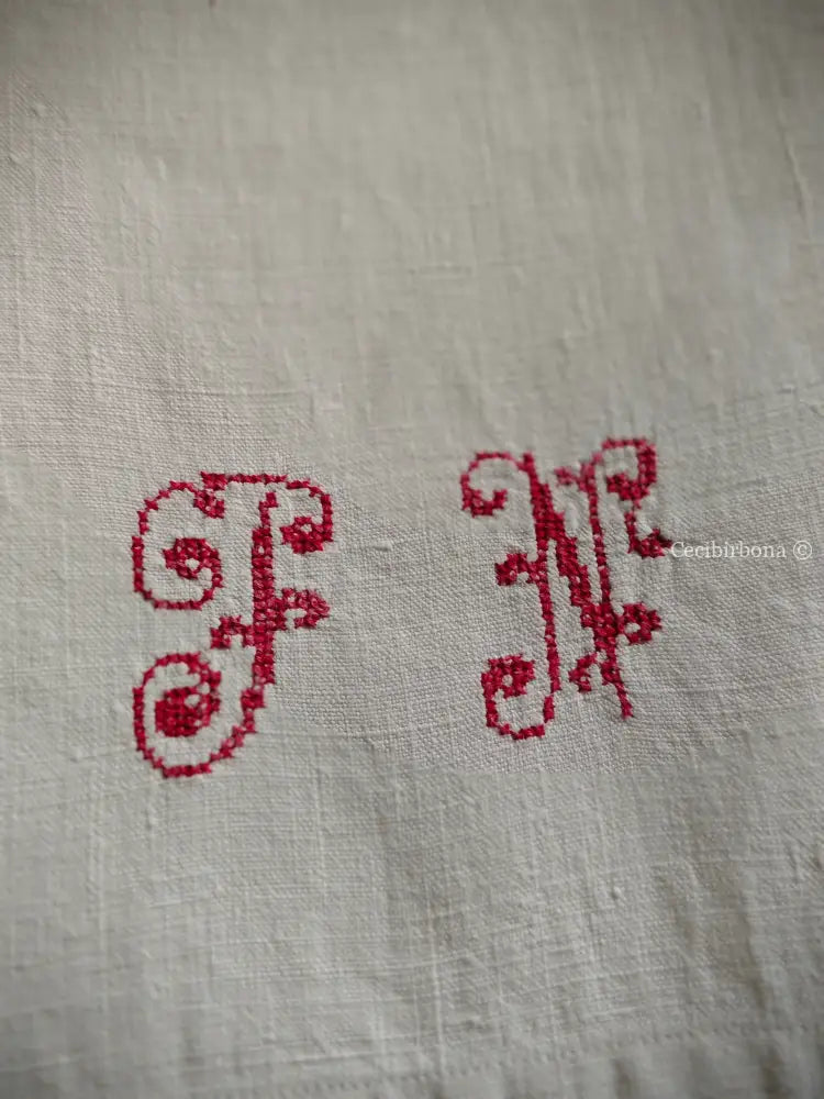 Telo con monogramma PN e balza all’uncinetto Corredo N.1/4 biancheria antica per la casa