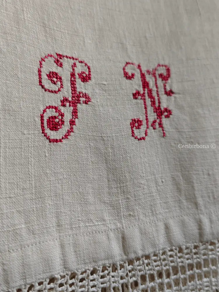 Telo con monogramma PN e balza all’uncinetto Corredo N.1/4 biancheria antica per la casa