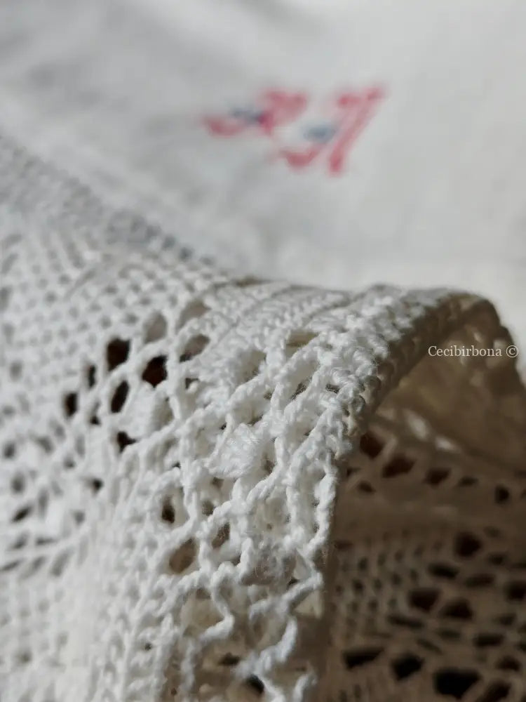 Telo con monogramma PN e balza all’uncinetto Corredo N.3/4 biancheria antica per la casa