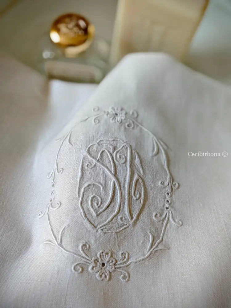 Telo da bagno in lino antico con monogramma NS e sfilature Asciugamano in lino antico