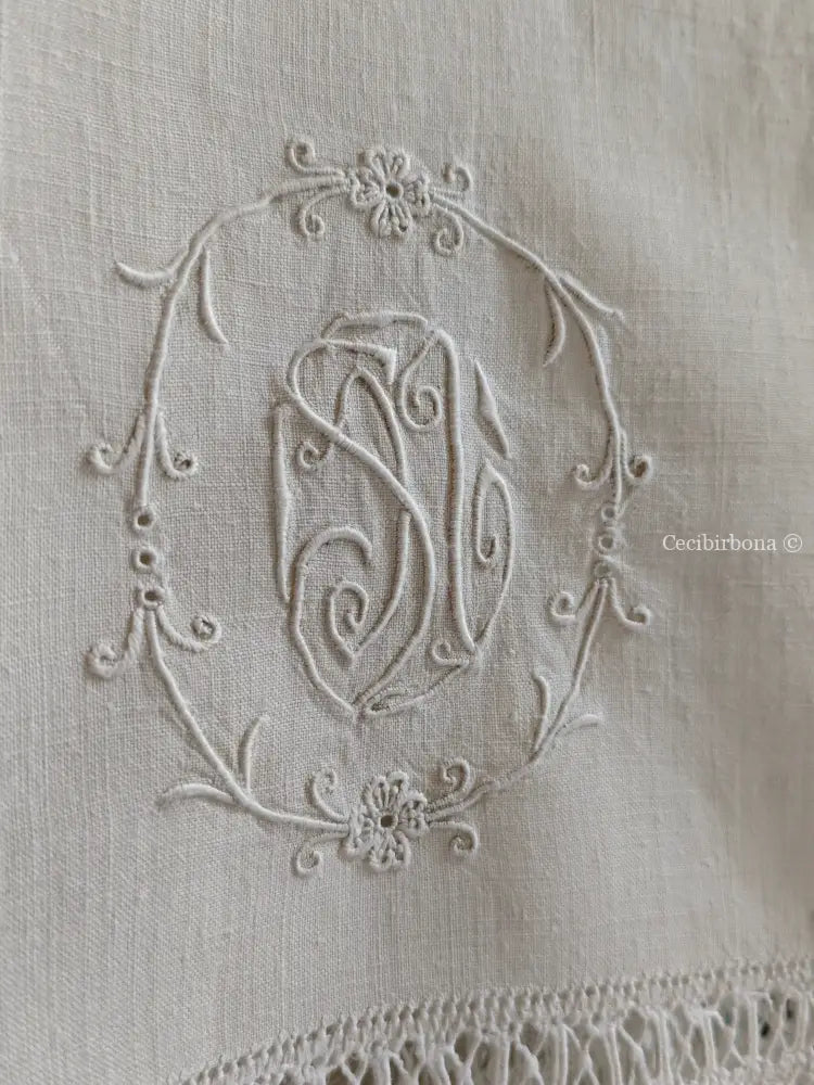 Telo da bagno in lino antico con monogramma NS e sfilature Asciugamano in lino antico