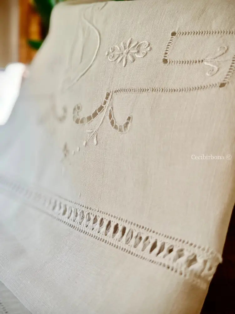 Telo da bagno in lino antico con monogramma NS e sfilature Asciugamano in lino antico