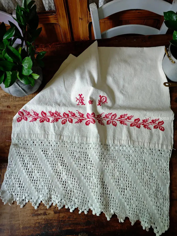 Telo da bagno in lino ricamato “Corredo di Angiolina “ Asciugamano in lino antico