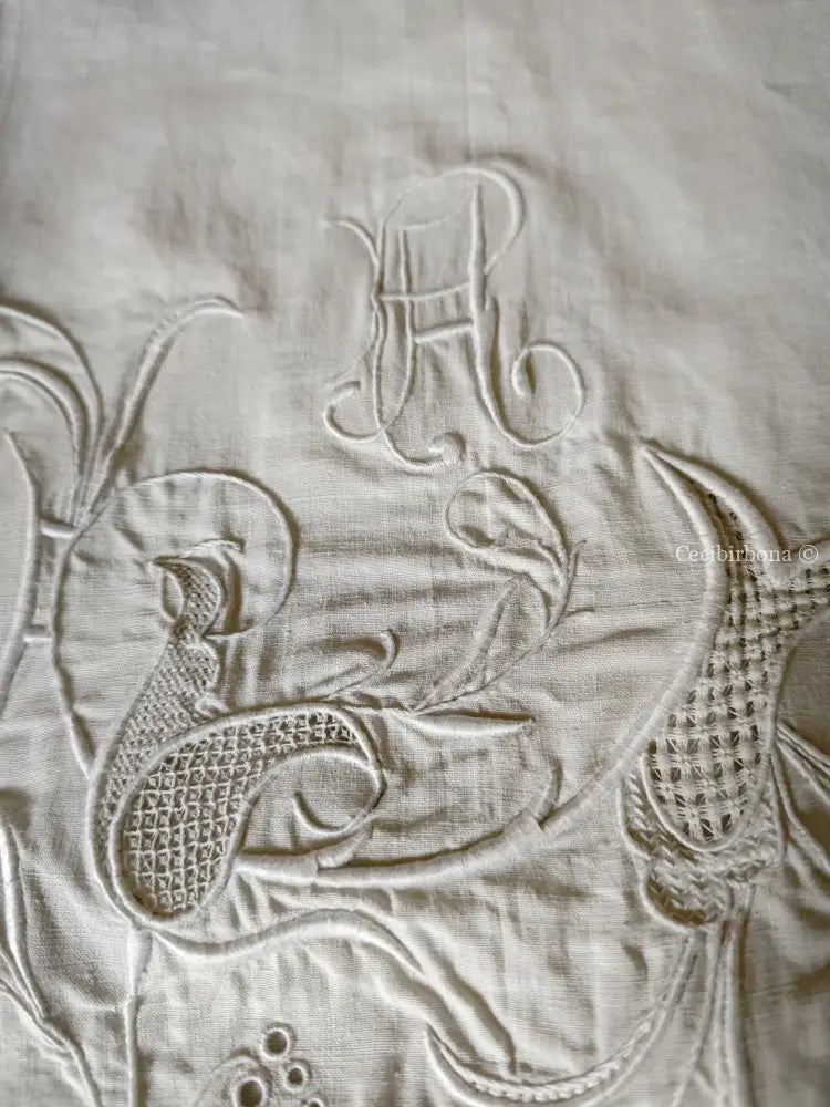 Telo da bagno in lino ricamato “Corredo di Angiolina “ Asciugamano in lino antico