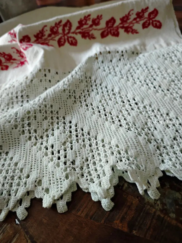 Telo da bagno in lino ricamato “Corredo di Angiolina “ Asciugamano in lino antico