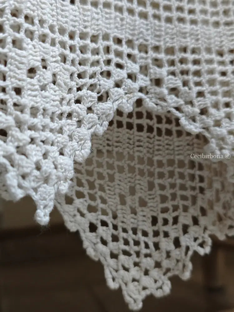 Telo in lino con alte balze all’uncinetto e monogramma PN Corredo N.2/4 biancheria antica per la casa