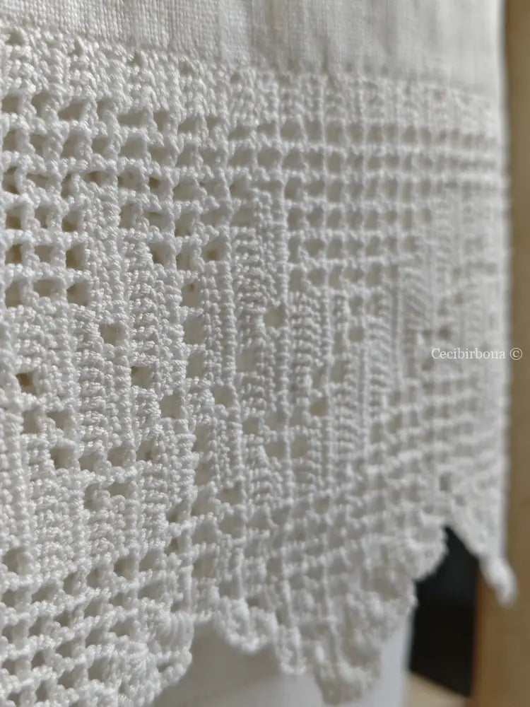 Telo in lino con balza all’uncinetto 1/4 Tende