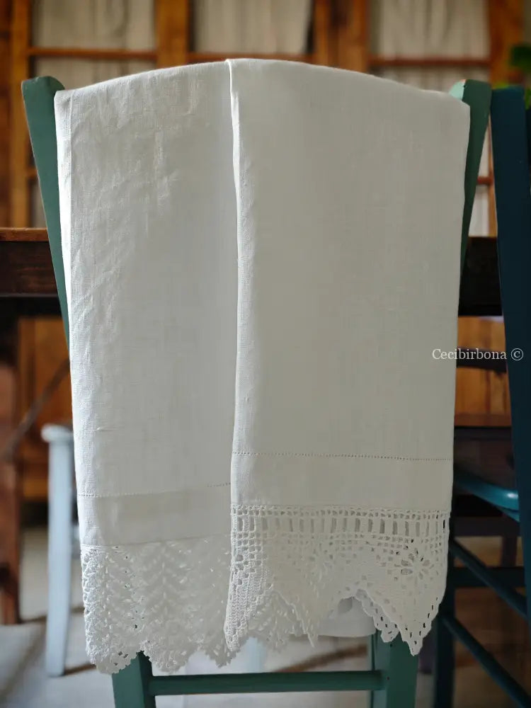 Telo in lino con balza all’uncinetto 2/4 Tende