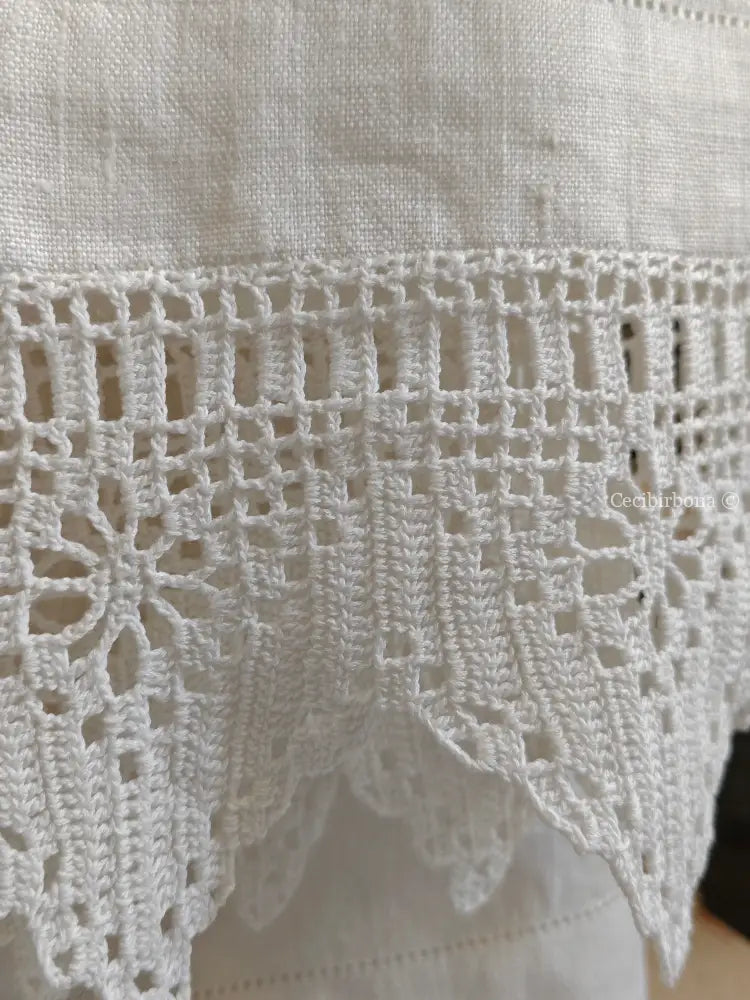 Telo in lino con balza all’uncinetto 4/4 Tende