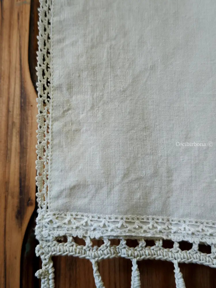 Tenda con balza con grappoli d’uva biancheria antica per la casa