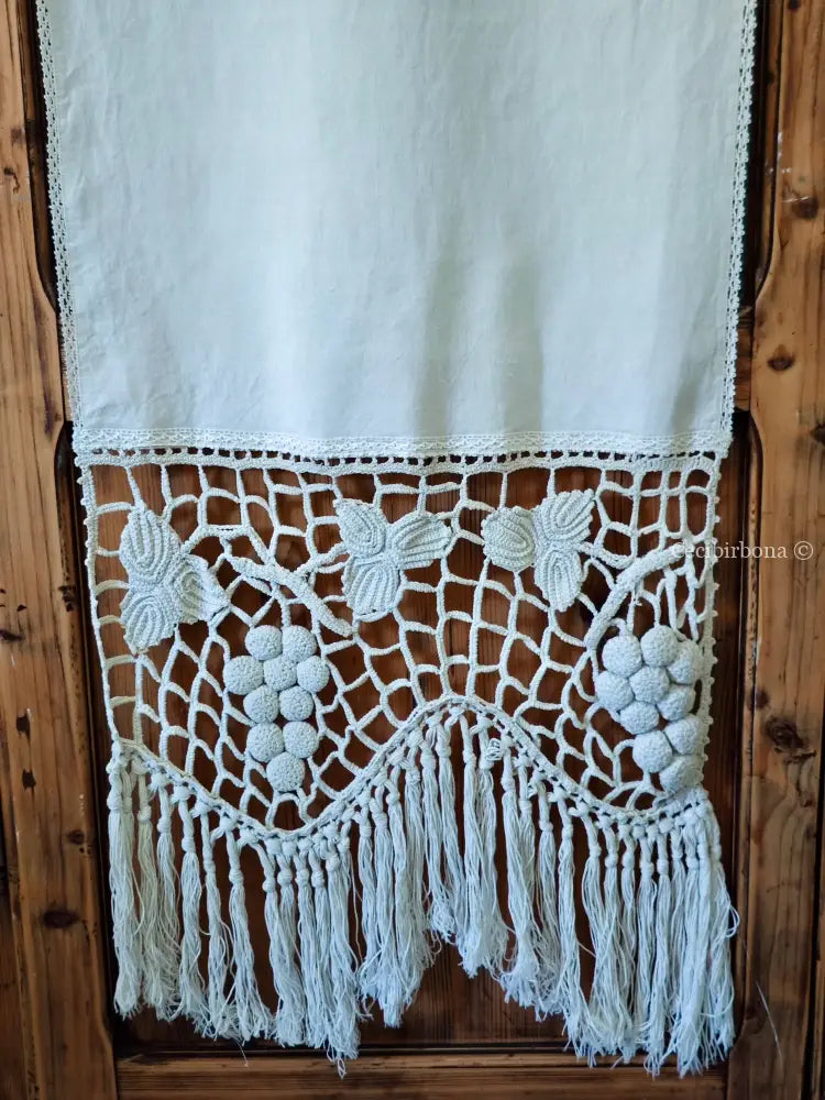 Tenda con balza con grappoli d’uva biancheria antica per la casa