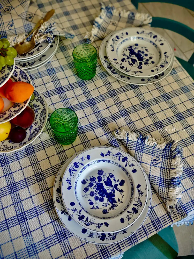 Tovaglia cifrata blu e panna con sei tovaglioli Tovaglia vintage