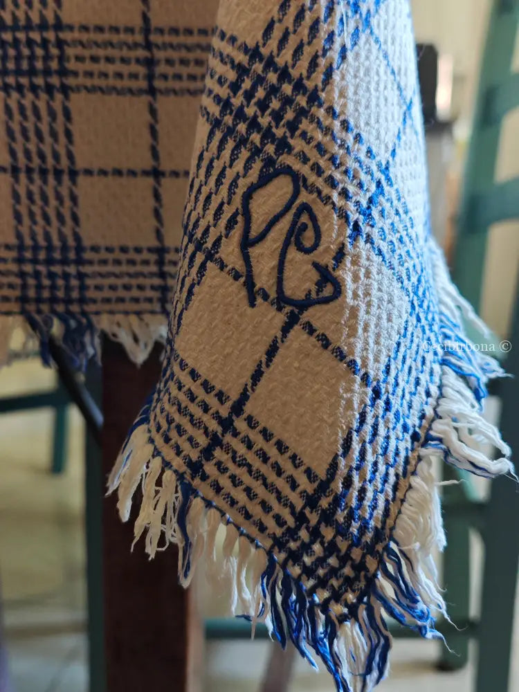 Tovaglia cifrata blu e panna con sei tovaglioli Tovaglia vintage