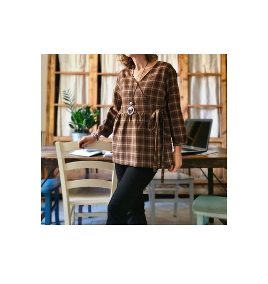 Camicia donna incrociata in lana tartan marrone (Ref. 99)